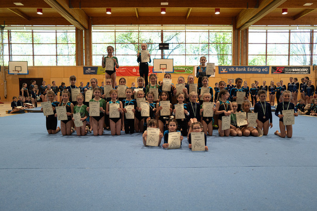 20260425 Gerätturnen  Vormittag Siegerehrung | Landkreismeisterschaften Erding 2026Datum: 20260425Ort: Erding(DE) - Sempt-Sport-HalleFotograf: Christian Habel