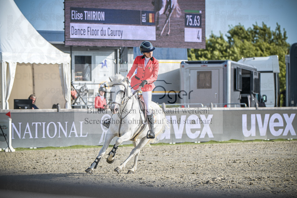 DOS_8975 | Entdecke hochwertige Reitturnierfotos von Foto Oger. Professionell, emotional und authentisch – jetzt Lieblingsmomente im Shop bestellen.Deutschlandweite Turnierfotografie. - Realisiert mit Pictrs.com