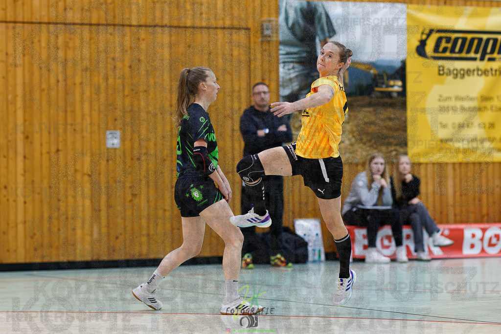 Frauen Oberliga Mitte (HHV); HSG Kleenheim/Langgöns II - HSG Eibelshausen/Ewersbach | Frauen Oberliga Mitte (HHV); HSG Kleenheim/Langgöns II - HSG Eibelshausen/Ewersbach am 01.11.2025 in Oberkleen (Weidig-Halle)Photo © 2025 - Jörg Heinrich - Realisiert mit Pictrs.com