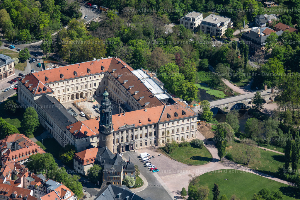 4026837 | WEIMAR 07.05.2020 Schloss- Gebäude des " Stadtschloss Weimar " Weimar am Burgplatz in Weimar im Bundesland Thüringen, Deutschland. Weiterführende Informationen bei: Klassik Stiftung Weimar,  weimar GmbH. // Palace Stadtschloss Weimar on Burgplatz in Weimar in the state Thuringia, Germany. Further information at: Klassik Stiftung Weimar,  weimar GmbH. Foto: Gerhard Launer