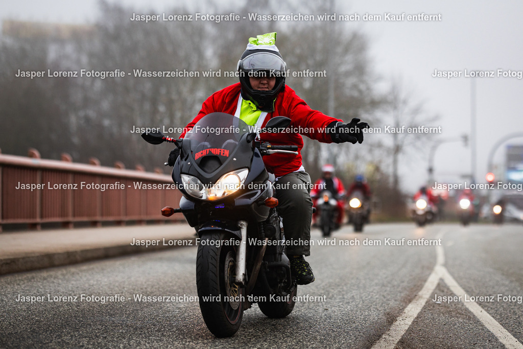 X-Mas Ride I Kiel I 2025 | Jasper Lorenz Fotografie - Realisiert mit Pictrs.com