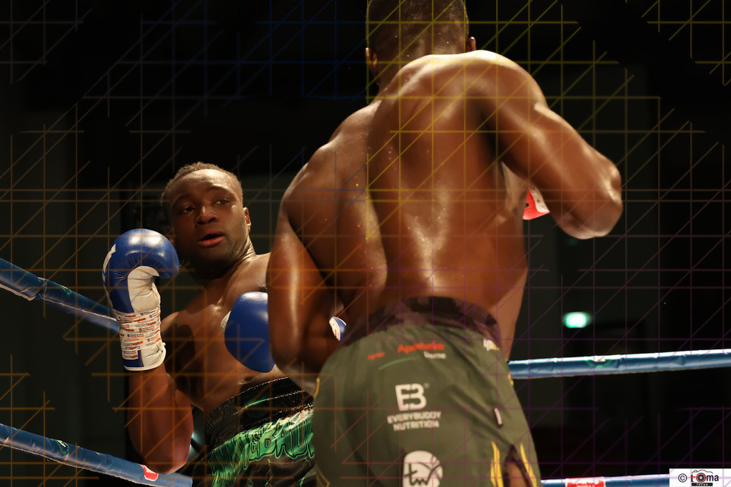 Finale Akingbade vs Kombou 25.04.2026 tomafocus Tb00136 | professionelle Sport- und Eventfotografie von Tomafocus – dynamische Bilder, emotionale Momente und hochwertige Aufnahmen für jeden Anlass. - Realisiert mit Pictrs.com