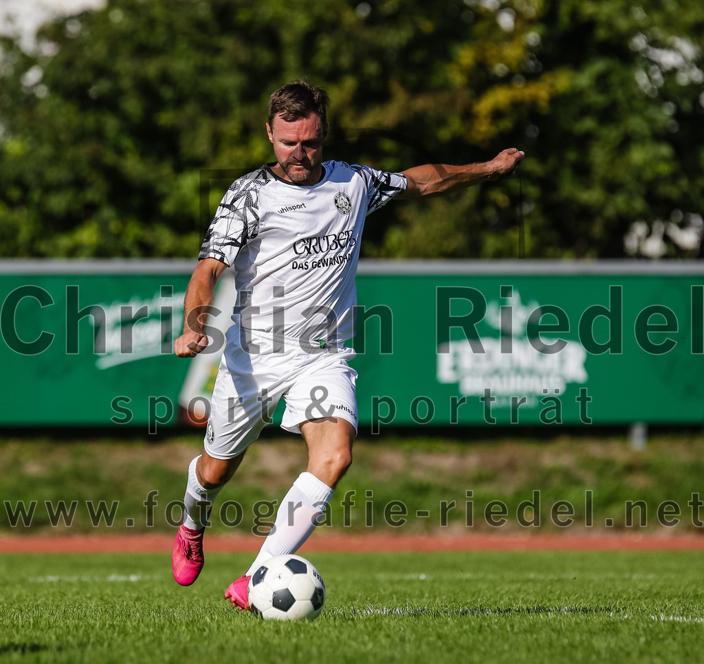 2023-09-09_063_FC_Herzogstadt_II_gegen_SG_Hoerlkofen_Woerth | Erding, Deutschland, 09.09.2023:
Fußball, A-Klassel 2023 / 2024, 6. Spieltag, FC Herzogstadt II gegen SG Hörlkofen/Wörth, Endergebnis: 1:2

Dan Adrian Kohlmann (FC Herzogstadt, #10)

Foto: Christian Riedel / fotografie-riedel.net