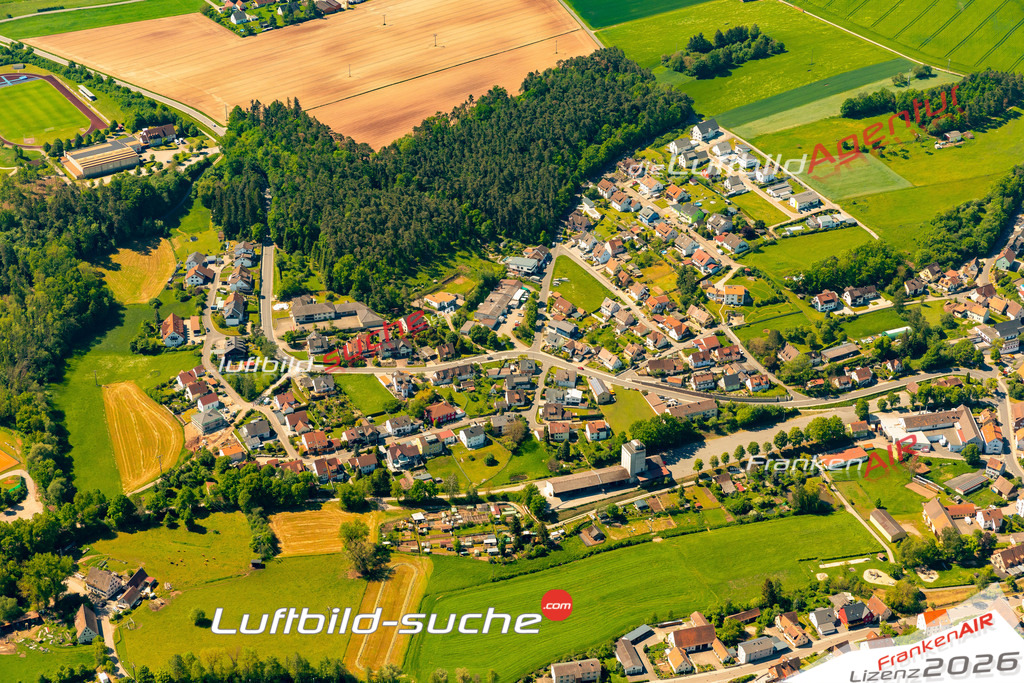 Das Luftbild zeigt :  Dietenhofen - Die Luftaufnahme wurde 2024 vom UL-Flugzeug aus erstellt ( keine Drohne ) - Hochauflösende Luftaufnahme - Für grossformatige Ausdrucke geeignet. Die Geschenkidee !Mit Lizenz und Bildrechte bestellbar