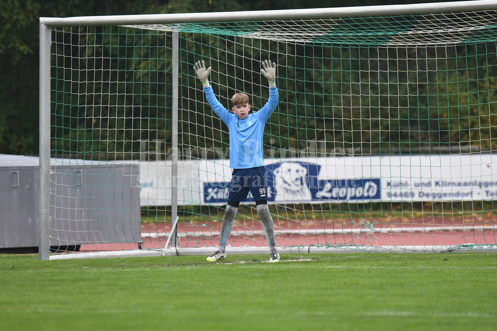 SpVgg GW U15 : Jahn Regensburg | Ha-Ri; Sportfotografie Ha-Ri; Sporfotografie Harry Rindler; Sport Deggendorf; Sportbilder Deggendorf; Sportfotos Deggendorf; Sportfotos Niederbayern; Sportbilder Niederbayern; Amateursport Niederbayern; Bayern;  - Realisiert mit Pictrs.com