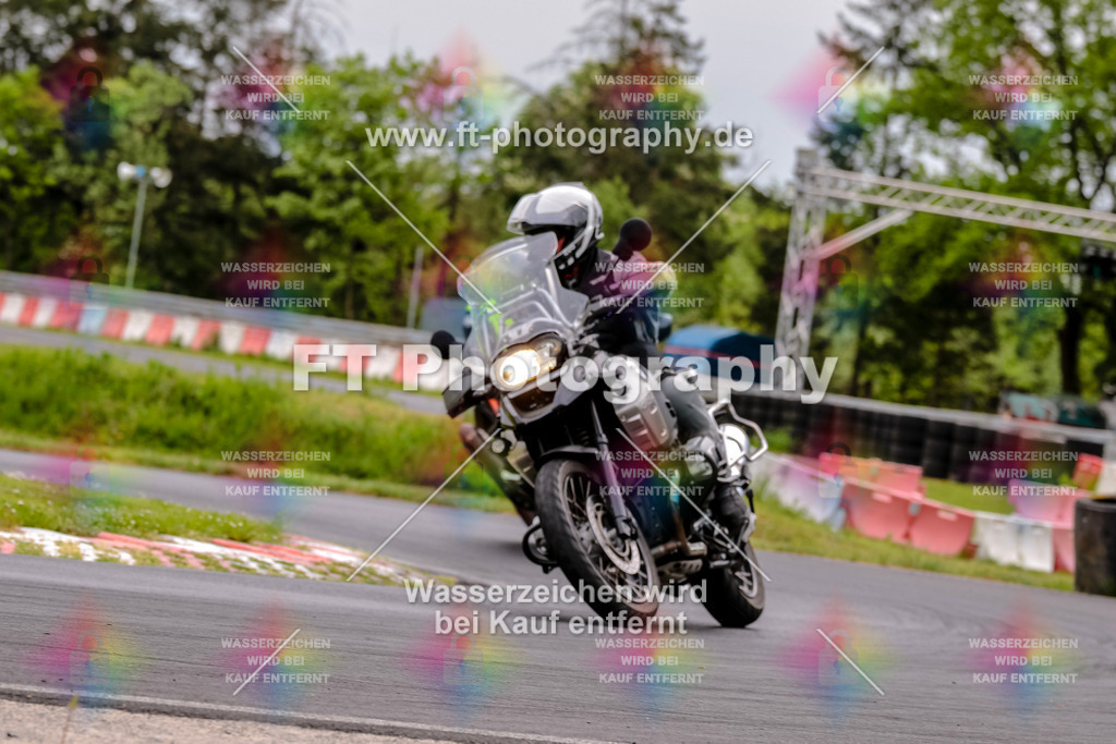MotoTeamVBK-20637 | Hier findet Ihr Bilder von Touristenfahrten auf der Nürburgring Nordschleife oder von anderen Veranstaltungen die ich besucht habe. Viel Spass beim Durch Schauen 
