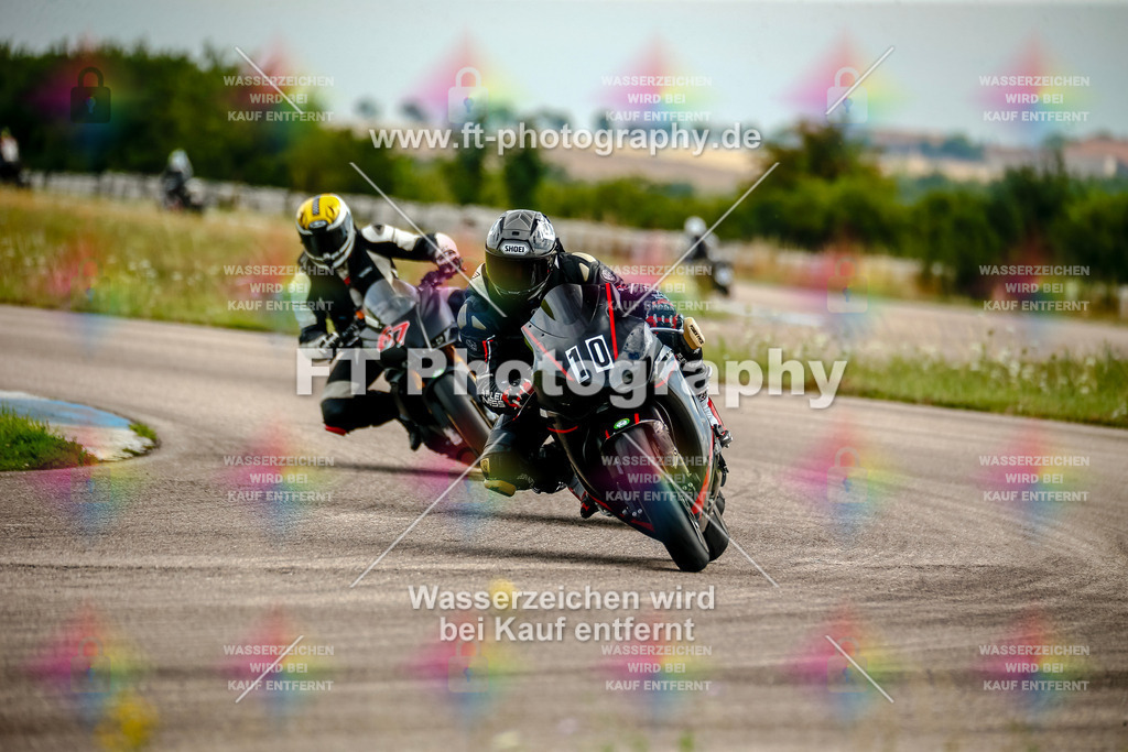 Chambley Juli-2397 | Hier findet Ihr Bilder von Touristenfahrten auf der Nürburgring Nordschleife oder von anderen Veranstaltungen die ich besucht habe. Viel Spass beim Durch Schauen 