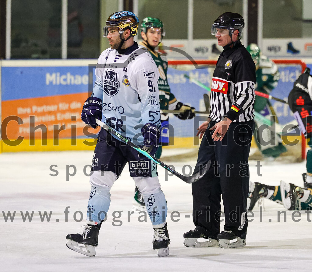 2026-01-06_130_TSV_Erding_gegen_EV_Lindau_Islanders | Erding, Deutschland, 06.01.2026:Eishockey, Oberliga Süd 2025 / 2026, 35. Spieltag, TSV Erding gegen EV Lindau Islanders, Endergebnis: 2:5Zan Jezovsek (EV Lindau Islanders, #91)Foto: Christian Riedel / fotografie-riedel.net