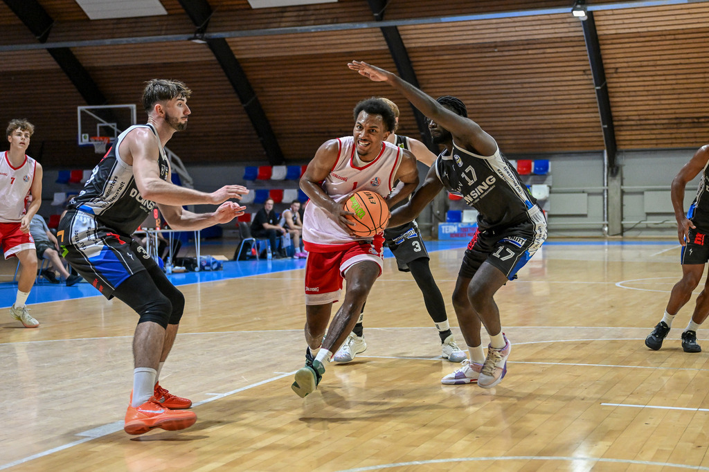 rsk_036 | Fotos von Basketballspielen aus dem Raum NRW fotografiert von Gero Mueller-Laschet und Daniel Schaefer - Realisiert mit Pictrs.com