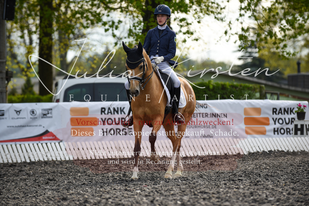 20230513_JK-Röhrsdorf-17-182 | Pferde- und Turnierfotografie in Westsachsen. Pferdeportraits, Auftragszeichnungen und intuitive Kunst.