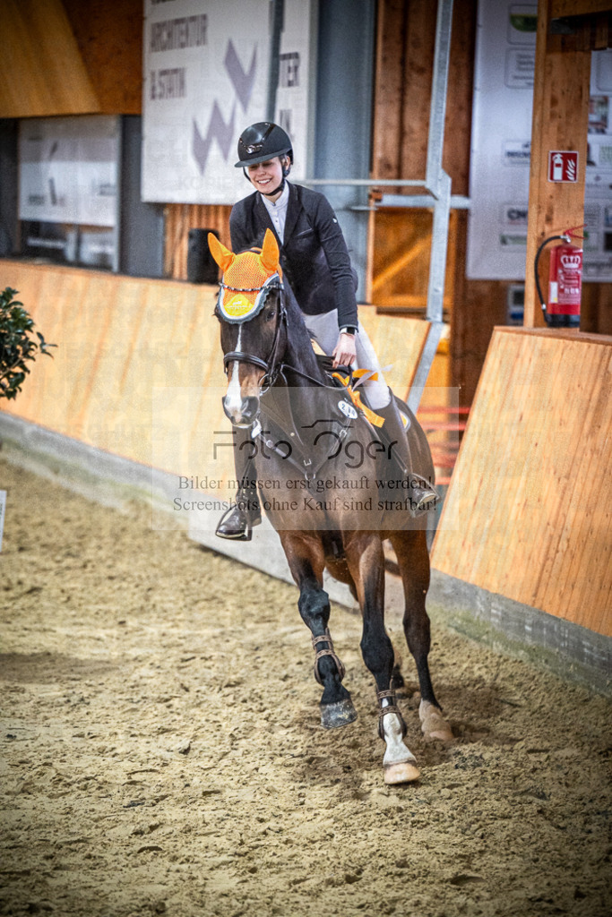 DOS_0050 | Entdecke hochwertige Reitturnierfotos von Foto Oger. Professionell, emotional und authentisch – jetzt Lieblingsmomente im Shop bestellen.Deutschlandweite Turnierfotografie. - Realisiert mit Pictrs.com