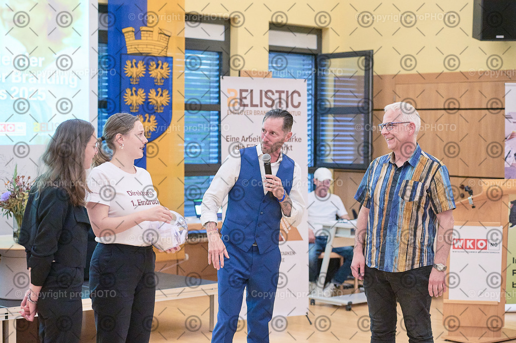 406_202509_EmployerBranding_NZ6_0595 | proPHOTO - Realisiert mit Pictrs.com