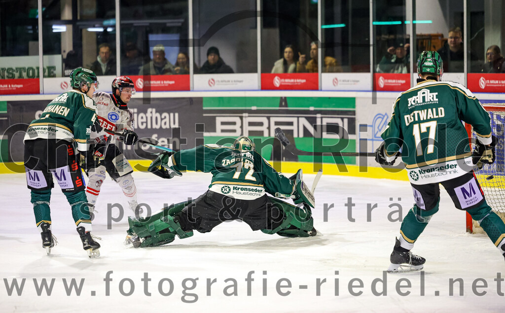 2026-02-08_002_TSV_Erding_gegen_ECDC_Memmingen_Indians | Erding, Deutschland, 08.02.2026:Eishockey, Oberliga Süd 2025 / 2026, 45. Spieltag, TSV Erding gegen ECDC Memmingen Indians, Endergebnis: Foto: Christian Riedel / fotografie-riedel.net