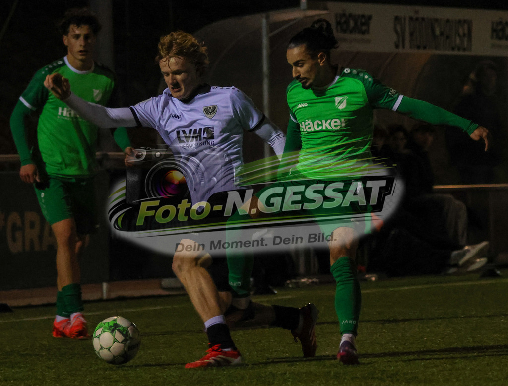 SV Rödinghausen - SC Preußen Münster | Auf dem Bild zu sehen: grün SV Rödinghausen: Arda Ermis ; weiß SC Preußen Münster: Malte VarelmannSV Rödinghausen, SC Preußen Münster, Saison 25/26, A-Jugend Westfalenpokal, Achtelfinale, U19, Deutschland - Realisiert mit Pictrs.com