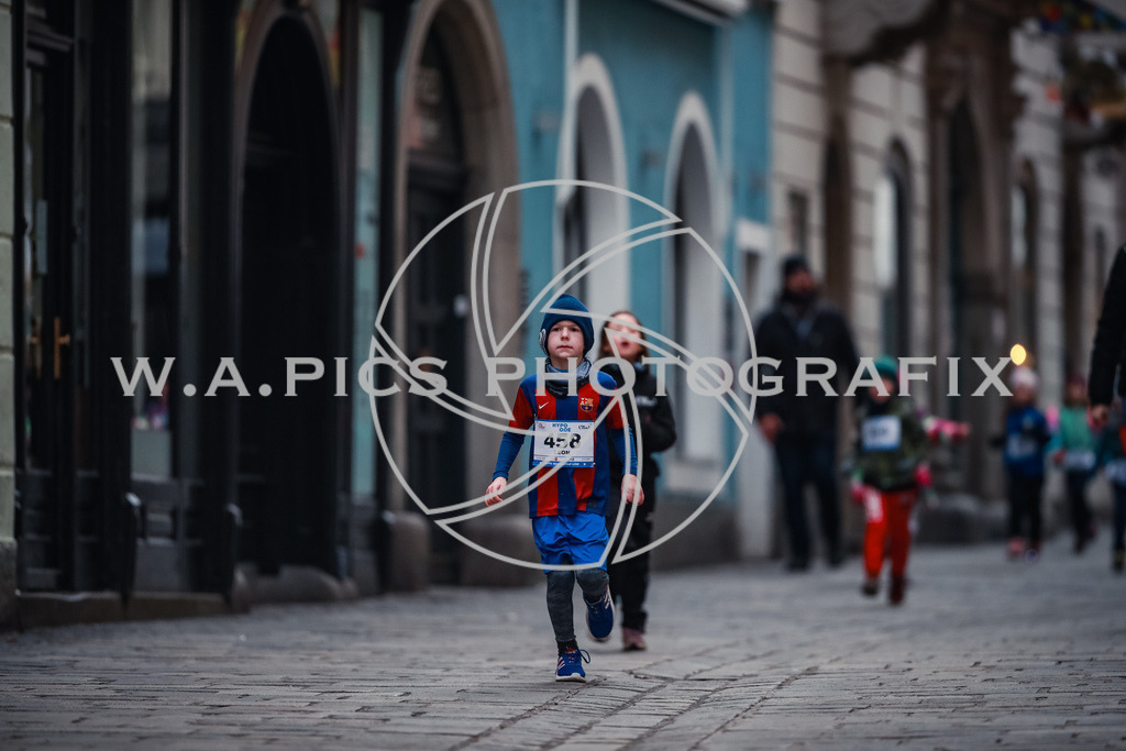 SILVESTERLAUF LINZ 25 | Linz, AUSTRIA, 31. Dezember 25, TRIRUN SILVESTERLAUF LINZ 25 , Image shows: 
Photo: WAPICS / BINDER Manuel
