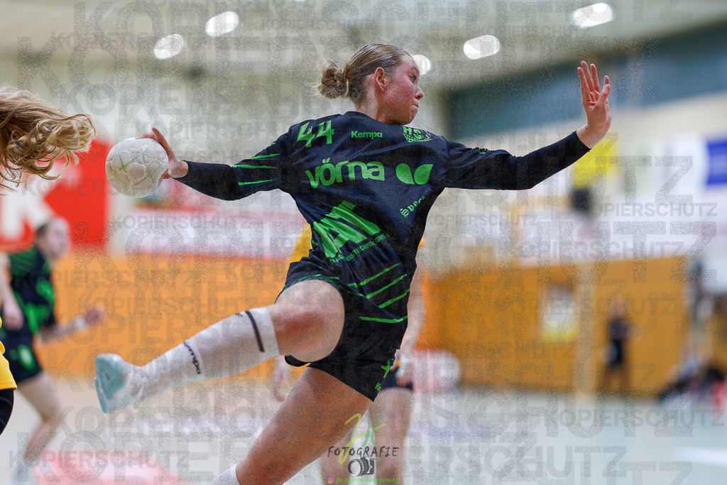Frauen Oberliga Mitte (HHV); HSG Kleenheim/Langgöns II - HSG Eibelshausen/Ewersbach | Frauen Oberliga Mitte (HHV); HSG Kleenheim/Langgöns II - HSG Eibelshausen/Ewersbach am 01.11.2025 in Oberkleen (Weidig-Halle)Photo © 2025 - Jörg Heinrich - Realisiert mit Pictrs.com