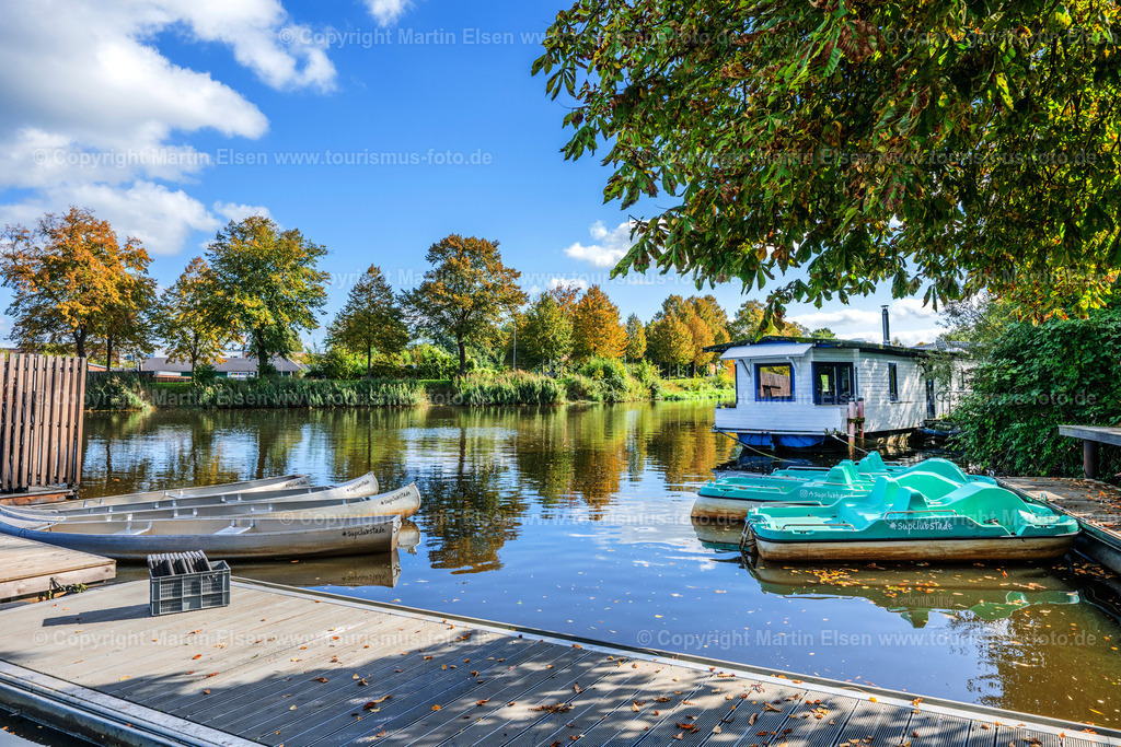 Stade Sup Club Holzhafen Herbst_ELS_7979041026 | Fotos aus den Touristenorten aus Norddeutschland. - Realisiert mit Pictrs.com