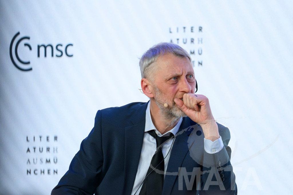 _DWA7191 | MATA IndoCon - Realisiert mit Pictrs.com