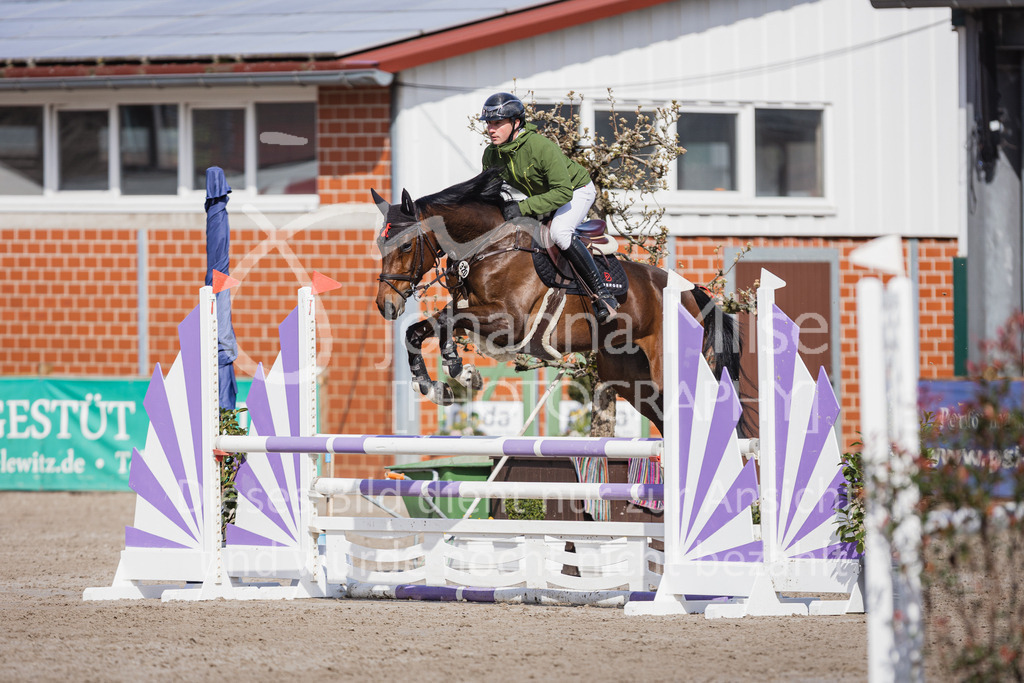 230411_Mühlen_02SprPf-A-210 | Deine schönsten Turniermomente als professionelle Fotos! Entdecke hochwertige Pferdesport-Fotografie im Online-Shop. Jetzt Fotos finden & bestellen!