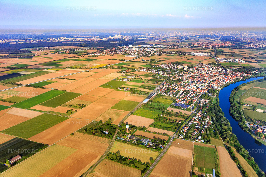 Luftbild: Ortsansicht von Südosten in Edingen-Neckarhausen im Bundesland Baden-Württemberg in Deutschland. Foto: IMG_117052.jpg vom 25.08.2019 durch Werner Riehm/FLY-FOTO.de