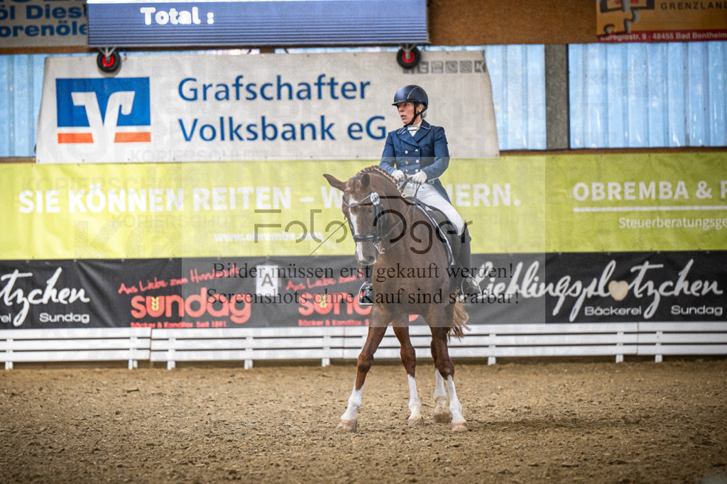 DOS_1907 | Entdecke hochwertige Reitturnierfotos von Foto Oger. Professionell, emotional und authentisch – jetzt Lieblingsmomente im Shop bestellen.Deutschlandweite Turnierfotografie. - Realisiert mit Pictrs.com