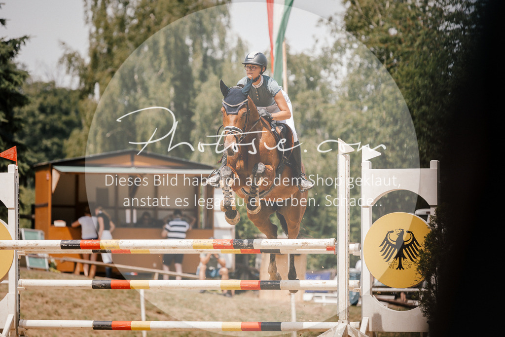 3I6A8027 | Stimmungsvolle Portraits und Reitsportfotografie im Ruhrgebiet und im Münsterland.

Pferdefotografie, Hundefotografie, Tierfotografie, Reportagen, Portraits von Tier und Mensch, Turnierfotografie in Bochum, Recklinghausen, Marl, Haltern am See, Dülmen.. - Realisiert mit Pictrs.com