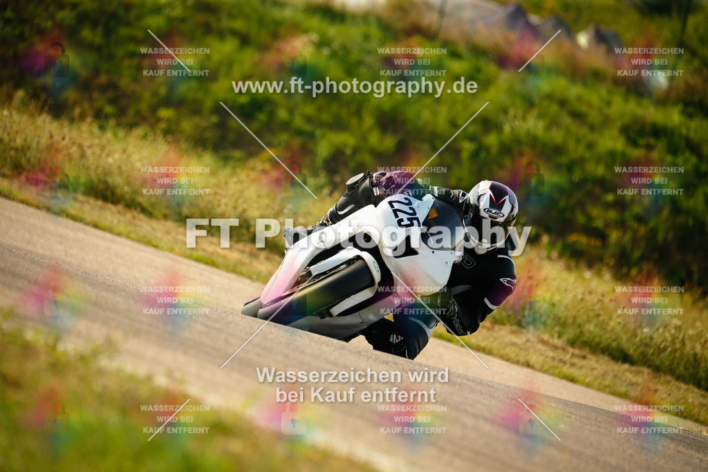 _MOT6084 | Hier findet Ihr Bilder von Touristenfahrten auf der Nürburgring Nordschleife oder von anderen Veranstaltungen die ich besucht habe. Viel Spass beim Durch Schauen 