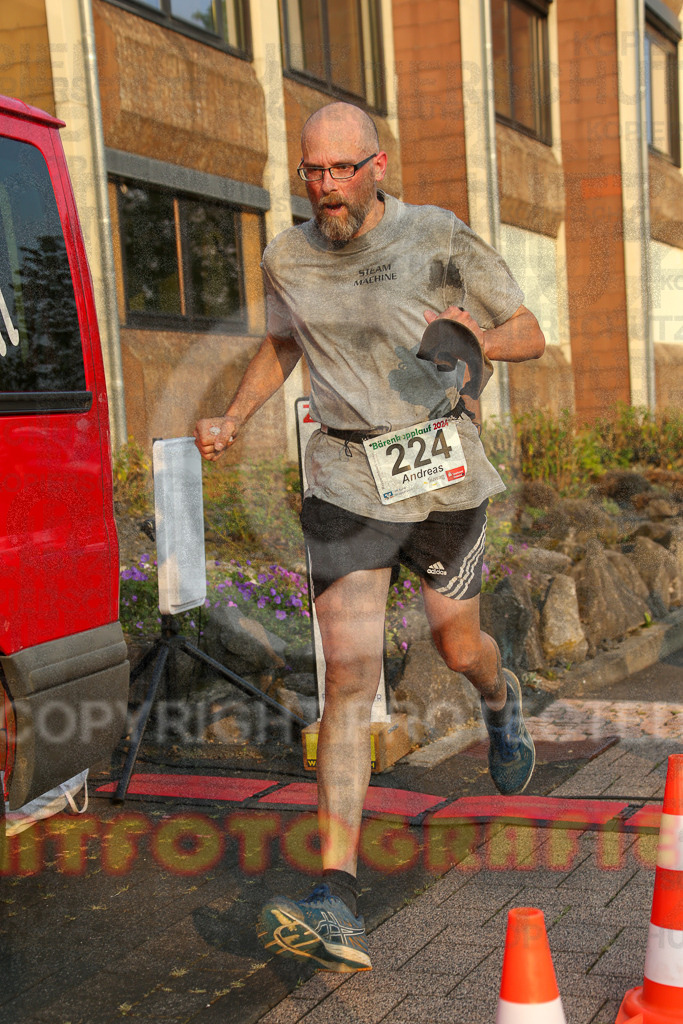 240802_1934_EX1_6596 | Sportfotografie im Rhein-Sieg Kreis, Köln, Bonn, NRW, Rheinland Pfalz, Hessen, etc. Unser Tätigkeitsfeld umfasst den Laufsport vom Volkslauf über den Marathon, Duathlon, Triathon bis zum Ultralauf wie Kölnpfad Ultra oder Schindertrail.