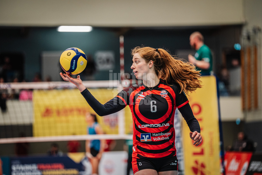 Volleyball | Frauen | Saison 2025/2026 | Volleyball Bundesliga | ETV Hamburger Volksbank Volleys vs. VC Wiesbaden | 14.03.2026 | Constanze von Meyenn (#6, ETV Hamburger Volksbank Volleys)