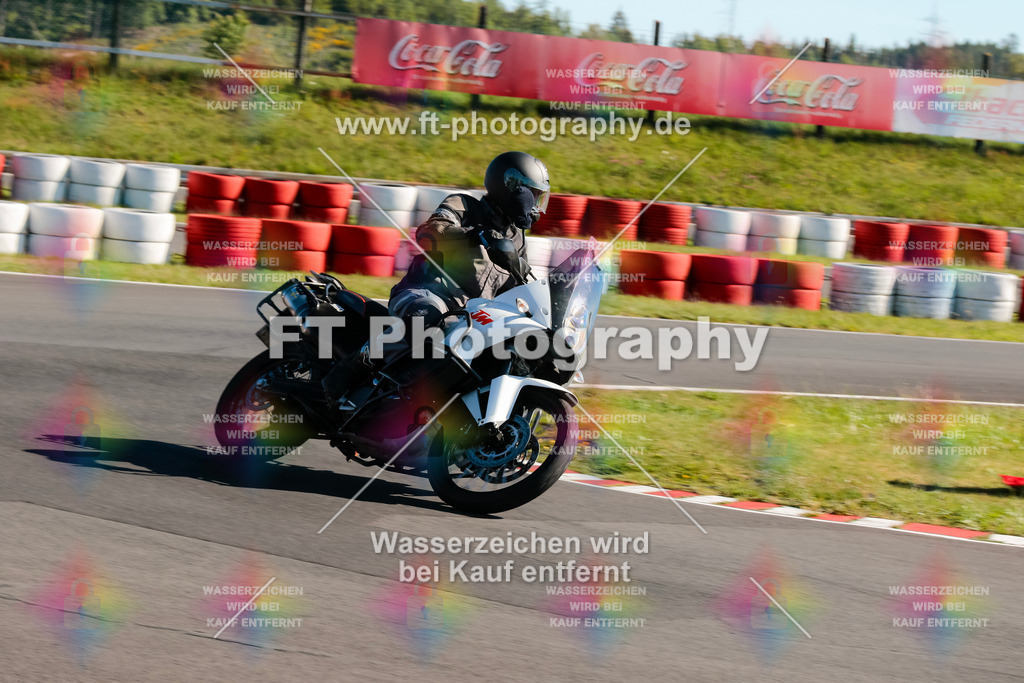 Moto-TeamOBK-21358 | Hier findet Ihr Bilder von Touristenfahrten auf der Nürburgring Nordschleife oder von anderen Veranstaltungen die ich besucht habe. Viel Spass beim Durch Schauen 