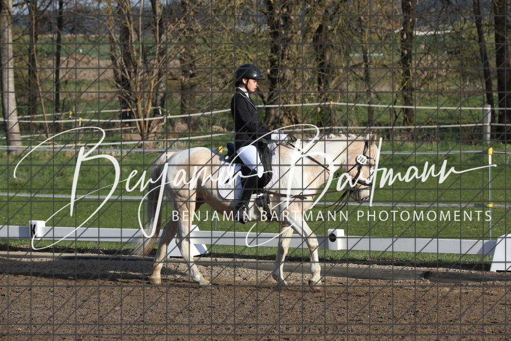 AZ2A2504 | Benjamin Bartmann Photomoments