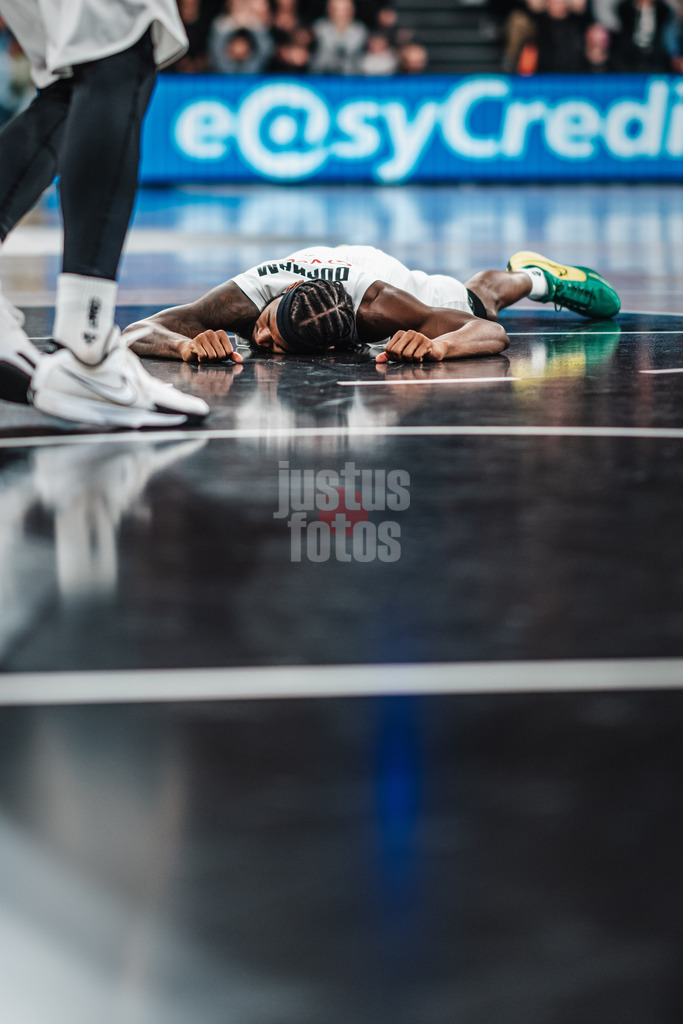 Basketball | Männer | Saison 2023/2024 | easyCredit Basketball Bundesliga | Veolia Towers Hamburg vs. Alba Berlin | 17.04.2024 | Aljami Durham (#42, Veolia Towers Hamburg)