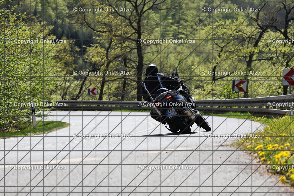 IMG_7077 | Fotograf am Kyffhäuser. Onkel Atze. Kyffhäuser Rennstrecke. Café36. Motorsportfotografie. - Realisiert mit Pictrs.com
