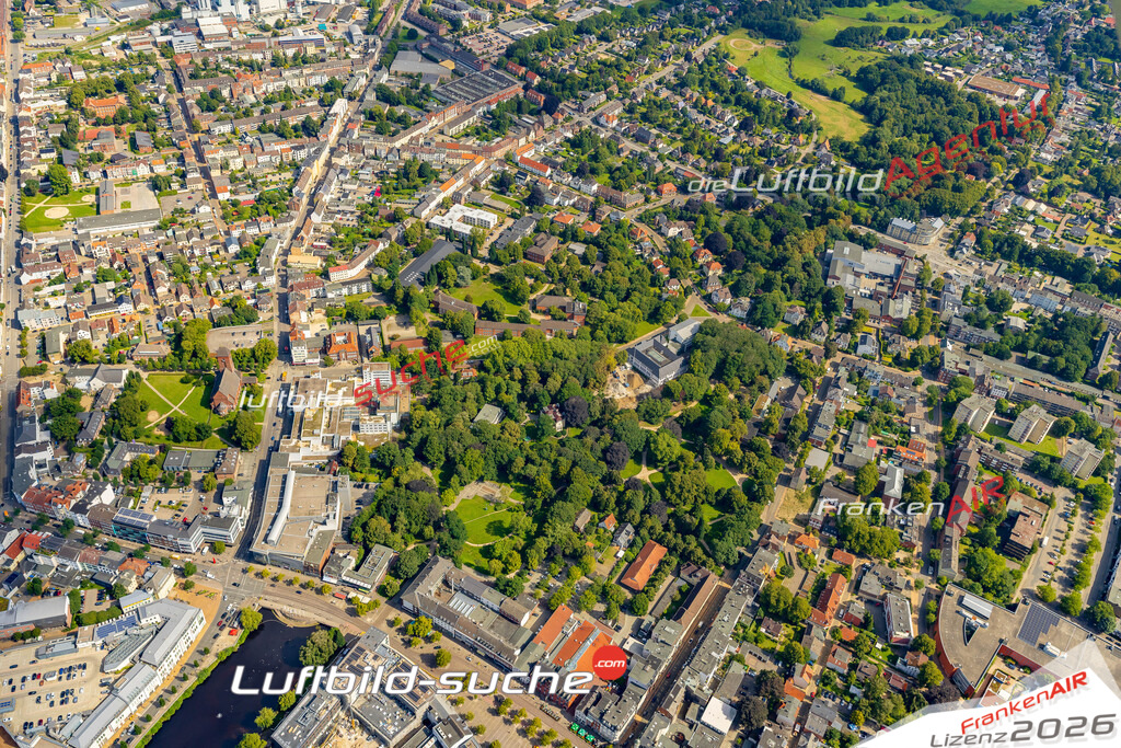 Schöne Luftaufnahme als Geschenk in Parkstrasse Neumünster - Die Luftbildaufnahme wurde 2025 vom UL-Flugzeug heraus erstellt ( keine Drohne ) - Hochauflösende Luftaufnahme -Nicht vergleichbar mit Google Maps oder Satelittenbilder- Die Geschenkidee !Mit Lizenz und Bildrechte bestellbar
