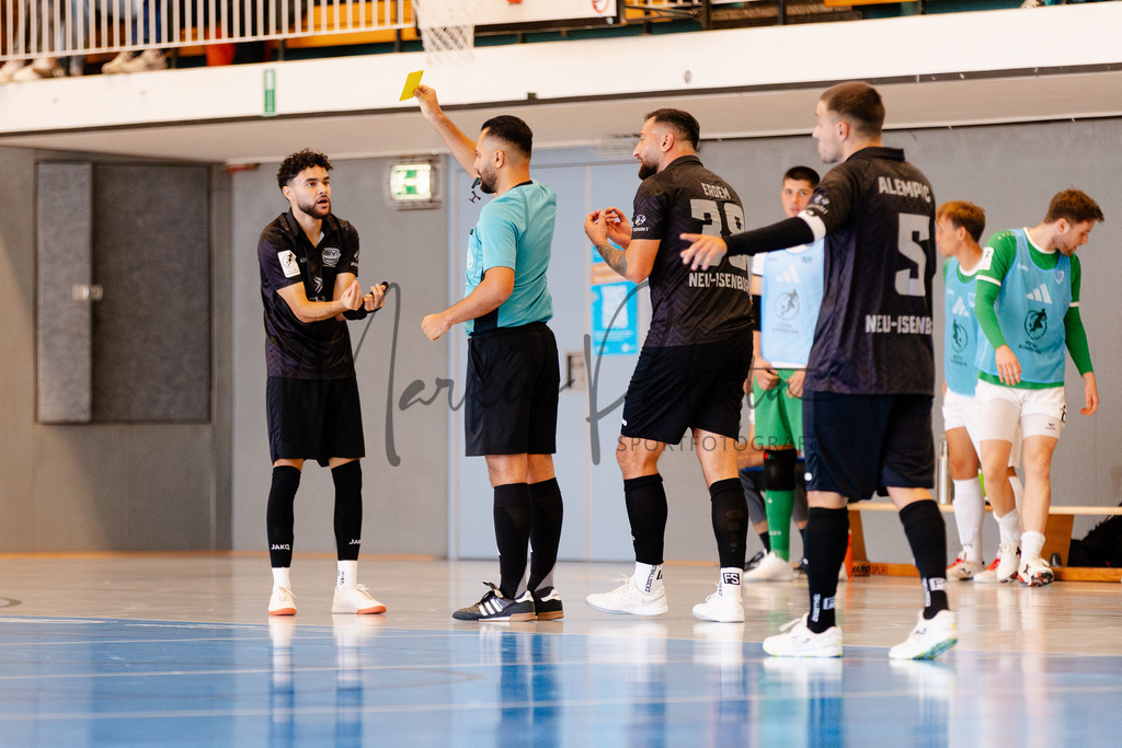 Futsal-Bundesliga, Saison 2025/2026, 4. Spieltag: SC Preußen Münster - SV Pars Neu-Isenburg | Futsal-Bundesliga, Saison 2025/2026, 4. Spieltag, SC Preußen Münster empfängt SV Pars Neu-Isenburg in der Universitäts-Sporthalle in Münster. Foto: sportfotografie.ms | Markus Paletta - Realisiert mit Pictrs.com