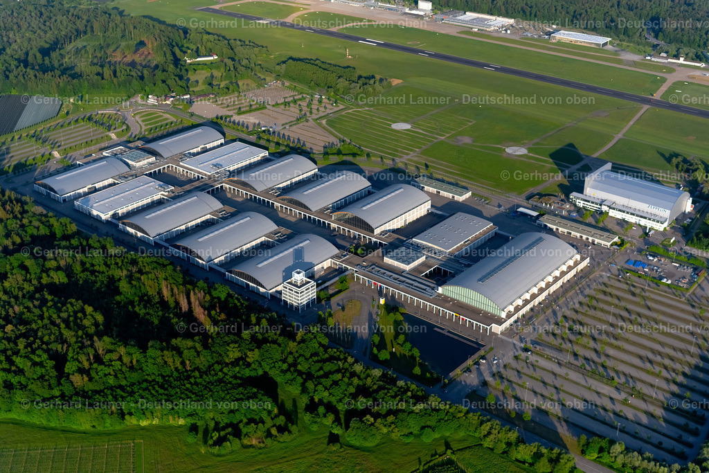 4028764 | FRIEDRICHSHAFEN 17.05.2020 Ausstellungsgelände und Messehallen der Messe in Friedrichshafen im Bundesland Baden-Württemberg, Deutschland. Weiterführende Informationen bei: Messe Friedrichshafen GmbH. // Exhibition grounds and exhibition halls of the Messe in Friedrichshafen in the state Baden-Wuerttemberg, Germany. Further information at: Messe Friedrichshafen GmbH. Foto: Gerhard Launer