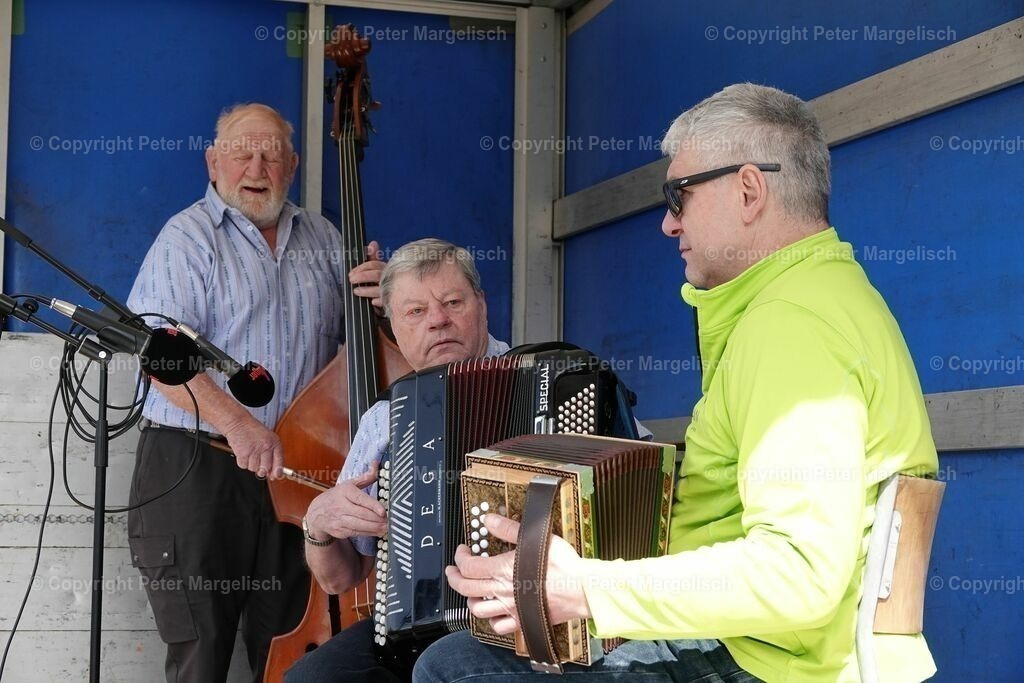 k-DSC03053 | Schwingen - Realisiert mit Pictrs.com