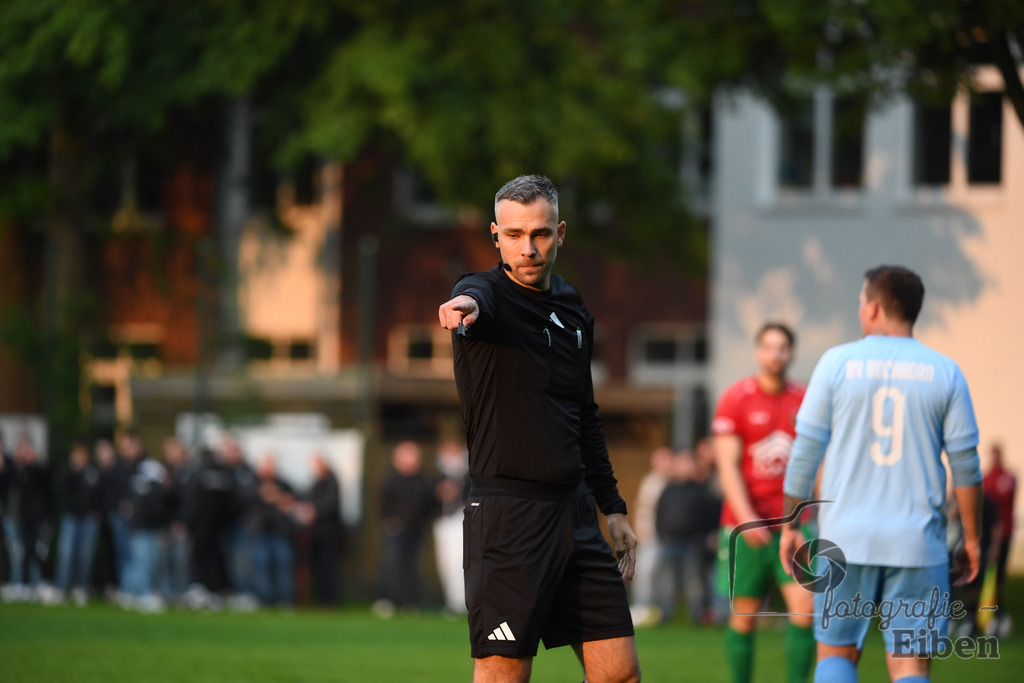 BV Bockhorn-SG FriPe | Relegation zur Kreisliga; BV Bockhorn (blau)-SG FriPe (rot) am 05.06.2025 in Oldenburg/Ofenerdiek (Lagerstraße), Photo: Philip Eiben 2025 - Realisiert mit Pictrs.com