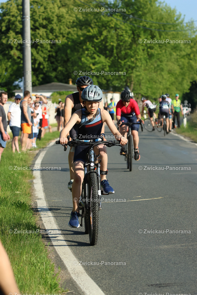 Tag 1 Rad Klein-086 | Urban. Natur. Panorama. Luftbild. 
Der Bildershop für aufregende Perspektiven!
Für Deko, Wandbild und Kalender!
Wir bringen LED-Bilder zum Leuchten!
