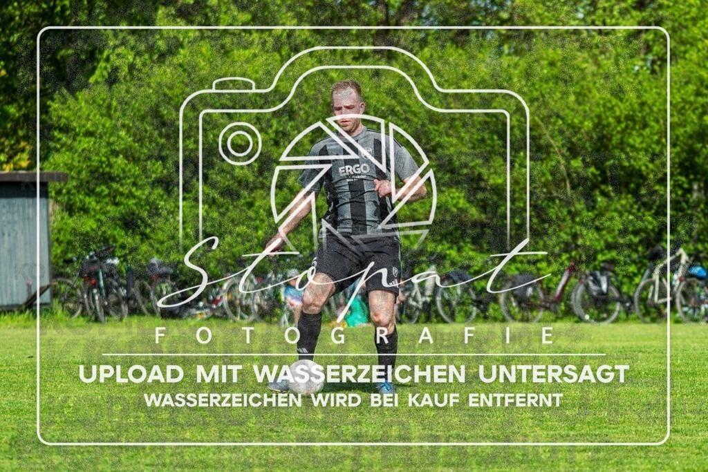 Kreisliga Herren HK - SG Nordheide vs. FG Fulde-Stellichte | Theo Kregel (#15 FG Fulde-Stellichte); Kreisliga Herren HK - SG Nordheide vs. FG Fulde-Stellichte am 03.05.2026 in Sportplatz, Kirchboitzen - Realisiert mit Pictrs.com