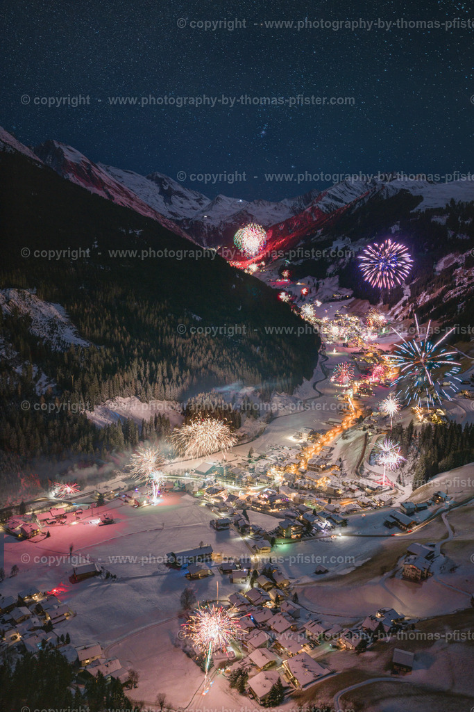 Feuerwerk Tux 2025 2026 copyright  Thomas Pfister-1 | PHOTOGRAPHY BY THOMAS PFISTER