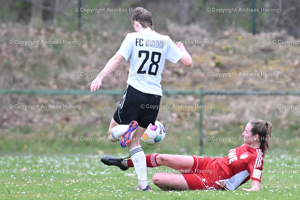 Fußball I Frauen I Saison 2024-25 I Oberliga I FC Jesteburg-Bendestorf - SpVg Aurich Frauen I 13.4.2025 | a-hannig - Realisiert mit Pictrs.com
