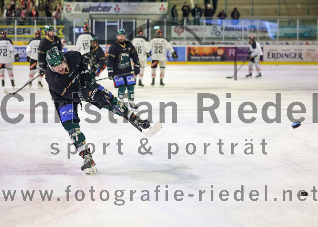 2025-12-14_012_TSV_Erding_gegen_ECDC_Memmingen_Indians | Erding, Deutschland, 14.12.2025:Eishockey, Oberliga Süd 2025 / 2026, 26. Spieltag, TSV Erding gegen ECDC Memmingen Indians, Endergebnis: 1:2Foto: Christian Riedel / fotografie-riedel.net