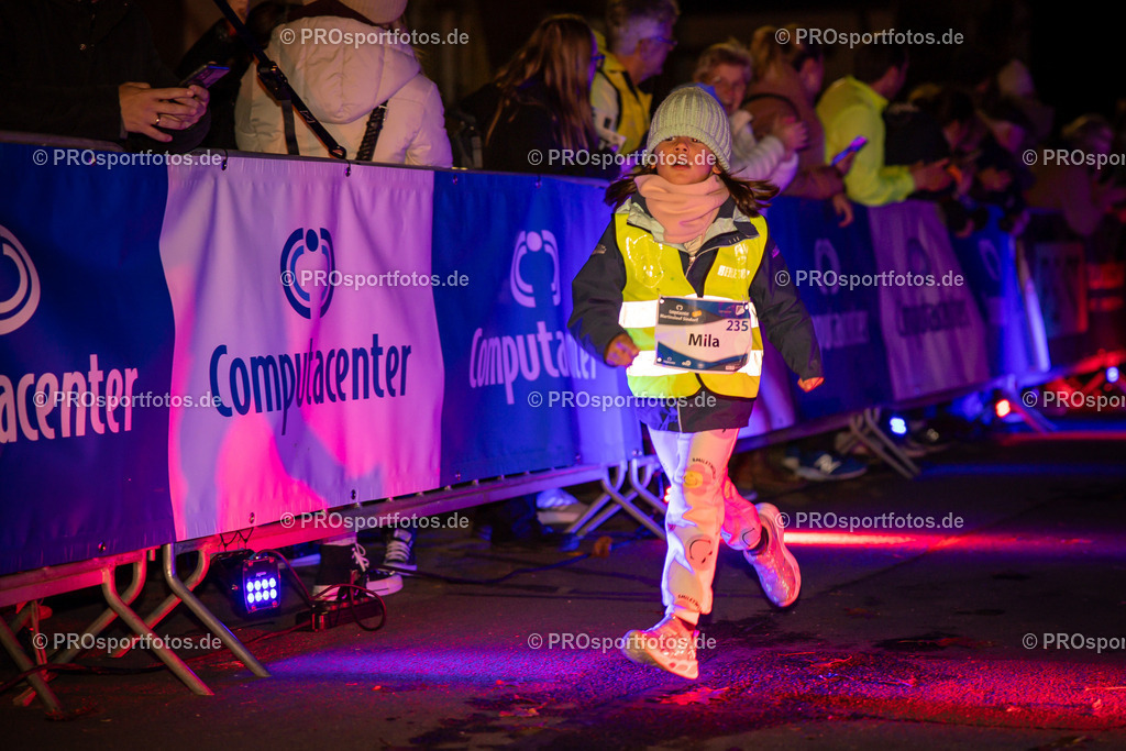 Martinslauf Sindorf 2023 in Kerpen-Sindorf, 09.11.2023 | Impressionen vom Martinslauf Sindorf 2023 am 09.11.2023 in Kerpen-Sindorf (Nordrhein-Westfalen).