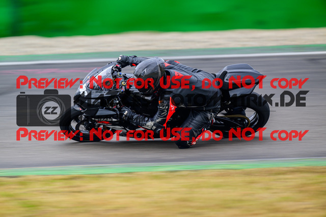 MaZZes_Fotomatrix_20240923_6007705_4626 | Fotograf Mathias Schmid
Sportfotograf,
Eventfotograf,
Hochzeitsfotograf,
Portraitfotograf