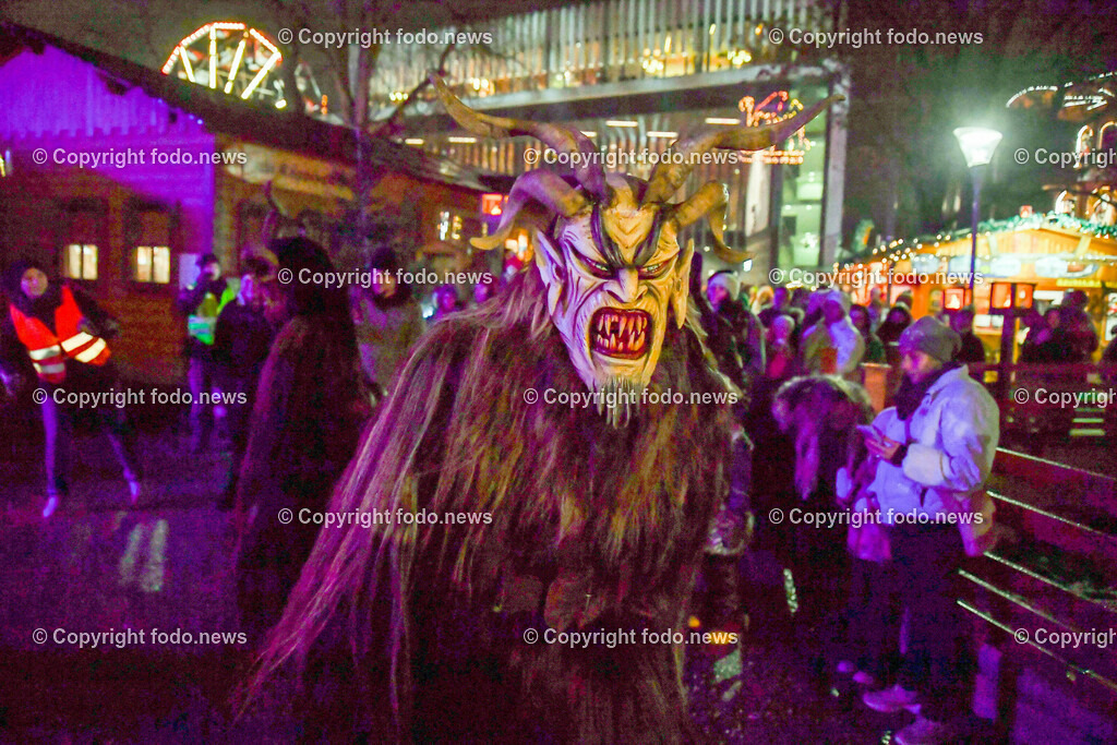 Perchten_ Christkindlmarkt Linz Volksgarten_ 14.12.2022-5 | 14.12.2022, Linz, AUT, Christkindlmarkt Volksgarten Linz, im Bild Perchtenlauf der Linzer Perchten 2022