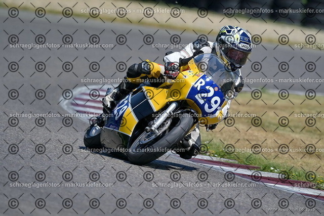 26bc03-1924 | markuskiefer.com - Realisiert mit Pictrs.com