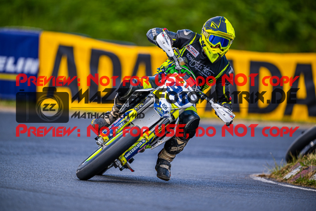 MaZZes_FotoMatrix_220528_2117 | Fotograf Mathias Schmid
Sportfotograf,
Eventfotograf,
Hochzeitsfotograf,
Portraitfotograf