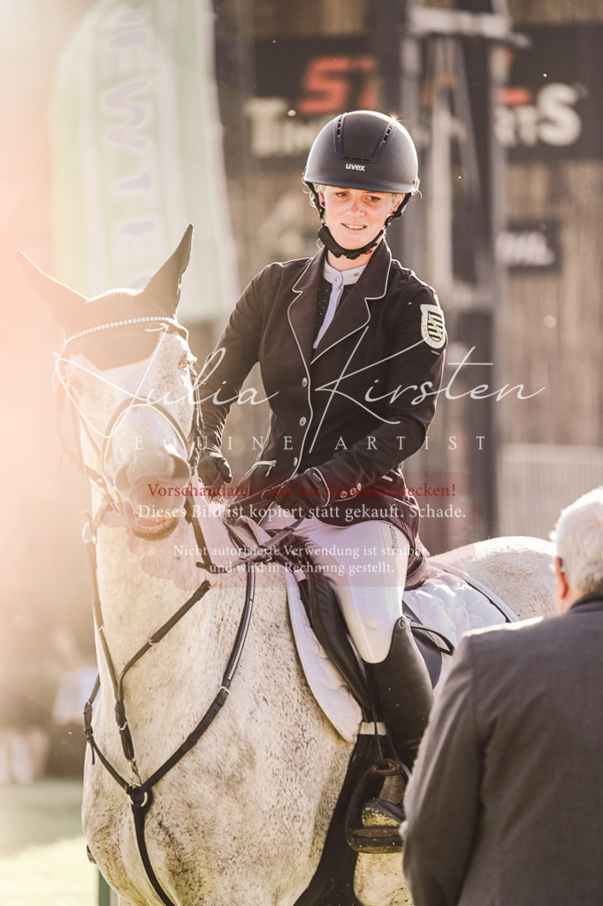 DSC_4596 | Pferde- und Turnierfotografie in Westsachsen. Pferdeportraits, Auftragszeichnungen und intuitive Kunst.