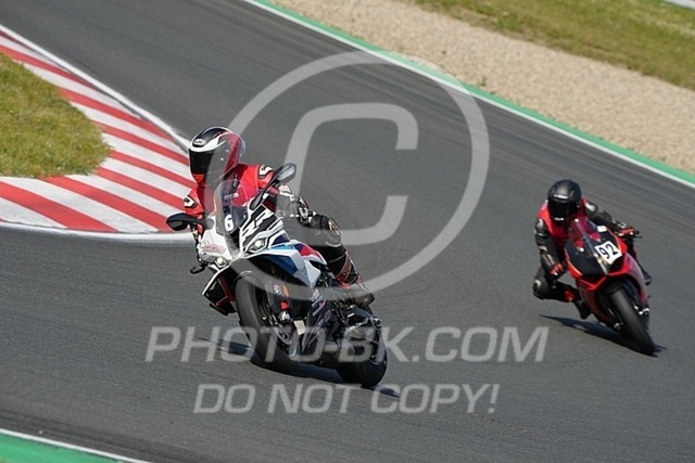 2025_05_12_PBK_12420 | Sportfotografie; SlowMotion; Video; Rennstrecke; Hafeneger; Speer; Racing; RSE; BMW; CBO; Trackday; Motorsportarena; Hockenheimring; Brno; Most; Barcelona; Valencia